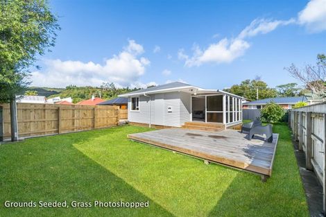 Photo of property in 5a Totara Park Road, Clouston Park, Upper Hutt, 5018