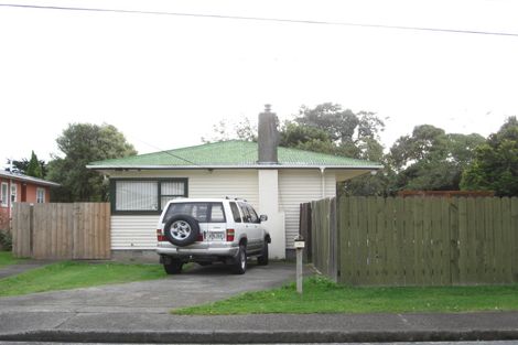 Photo of property in 11 Buckley Grove, Paraparaumu, 5032