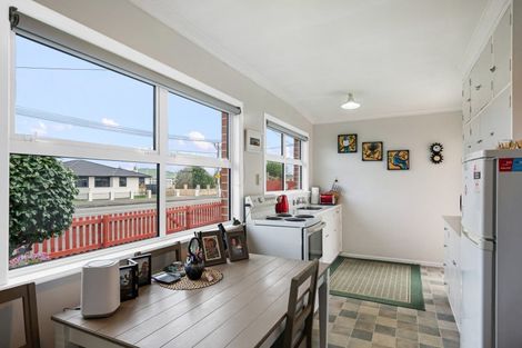 Photo of property in 75 Winchester Street, Levin, 5510