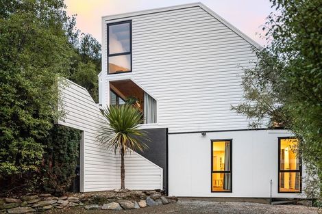 Photo of property in 265 Fernhill Road, Sunshine Bay, Queenstown, 9300