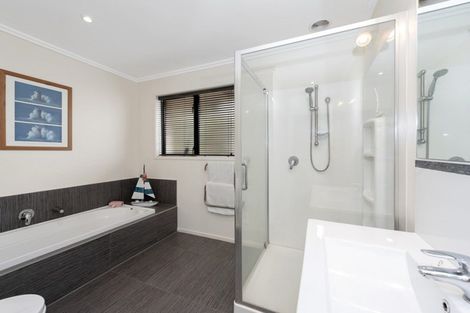 Photo of property in 162 Cumberland Drive, Flagstaff, Hamilton, 3210