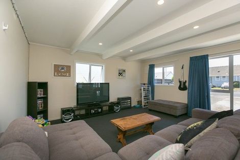 Photo of property in 46 Lismore Street, Merrilands, New Plymouth, 4312