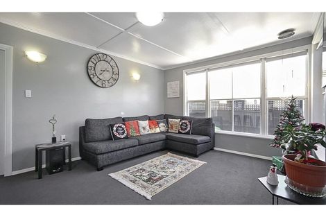 Photo of property in 96 Thames Road, Paeroa, 3600