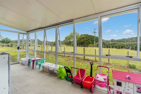 Photo of property in 77 Pataua Road North, Whareora, Whangarei, 0175