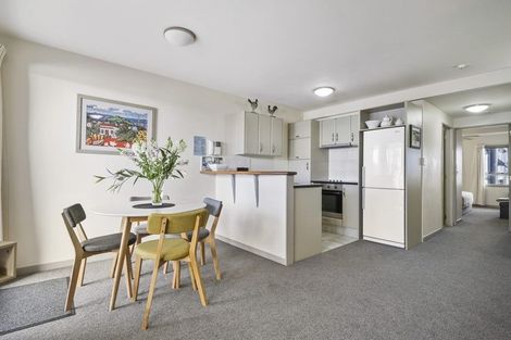 Photo of property in Anchorage Apartments, 211/36 Victoria Road, Mount Maunganui, 3116