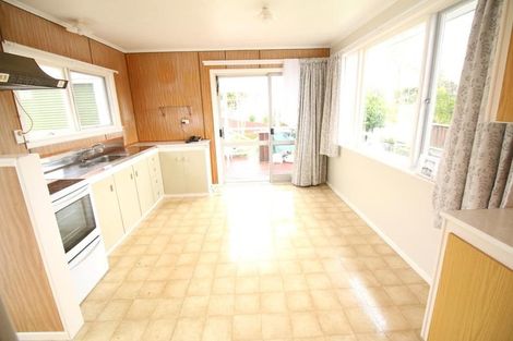 Photo of property in 5 Sunvue Road, Glen Eden, Auckland, 0602