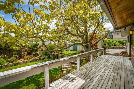 Photo of property in 143 West Harbour Drive, West Harbour, Auckland, 0618