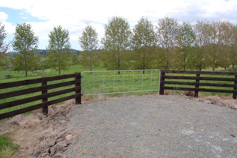 Photo of property in 54 Rangiora Road, Kaiwaka, 0573