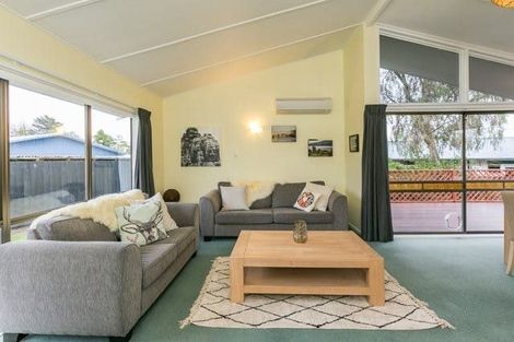 Photo of property in 27 James Cook Street, Havelock North, 4130