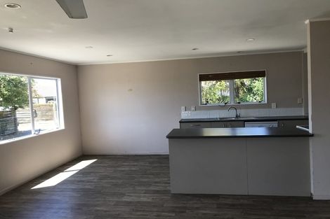 Photo of property in 11b Lyn Grove, Papamoa Beach, Papamoa, 3118