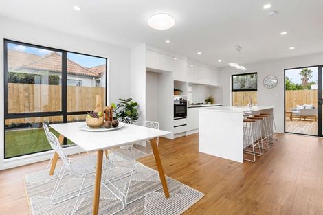 Photo of property in 18b Dana Place, Somerville, Auckland, 2014