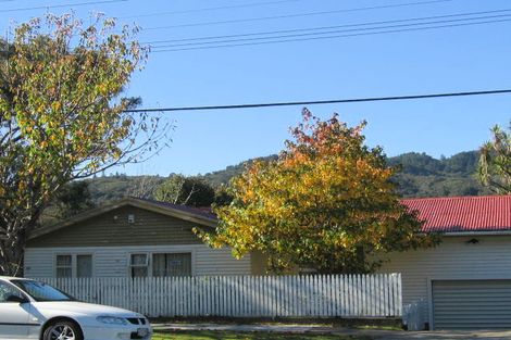 Photo of property in 171 George Street, Stokes Valley, Lower Hutt, 5019