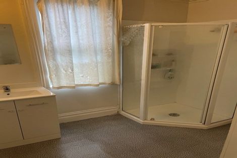 Photo of property in 51 Sturges Road, Henderson, Auckland, 0612