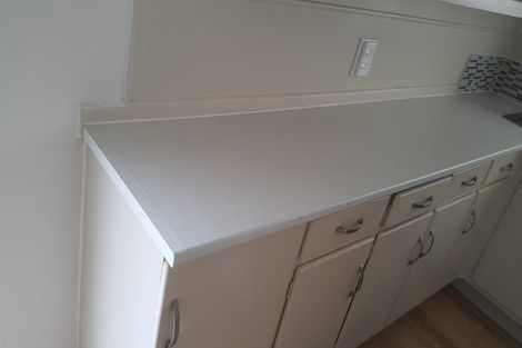 Photo of property in 9 Hatherlow Street, Glenfield, Auckland, 0629