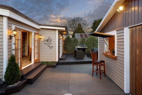 Photo of property in 22 Lees Road, Strowan, Christchurch, 8052