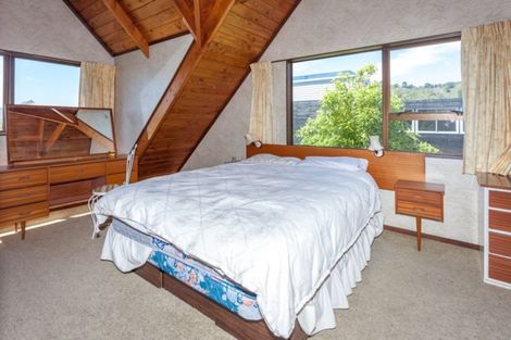 Photo of property in 207 Marie Crescent, Whangamata, 3620