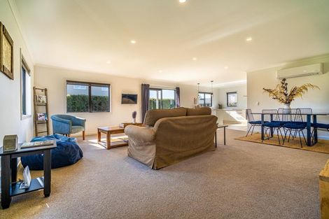 Photo of property in 17 Cunaris Way, Te Anau, 9600