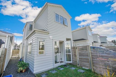 Photo of property in 15 Divide Loop, Takanini, 2112