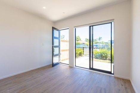 Photo of property in 3/122 Pooks Road, Ranui, Auckland, 0612