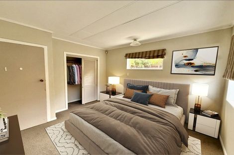 Photo of property in 17a Castle Crescent, Stokes Valley, Lower Hutt, 5019