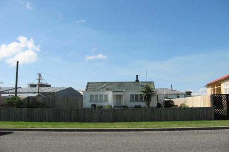 Photo of property in 18 Leeston And Lake Road, Leeston, 7632
