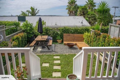 Photo of property in 2/289 Glenfield Road, Glenfield, Auckland, 0629