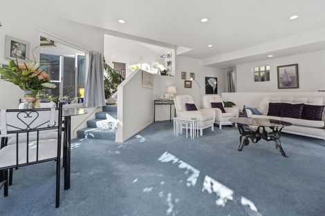 Photo of property in 2/3 Tiri View Place, Waiake, Auckland, 0630