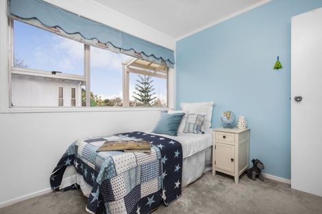 Photo of property in 1/7 Malters Place, Browns Bay, Auckland, 0630