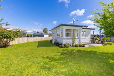 Photo of property in 2 Mears Road, St Andrews, Hamilton, 3200