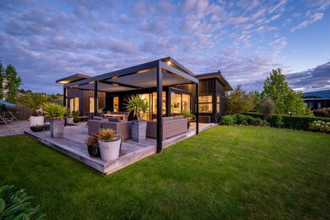 Photo of property in 1 Kirimoko Crescent, Wanaka, 9305