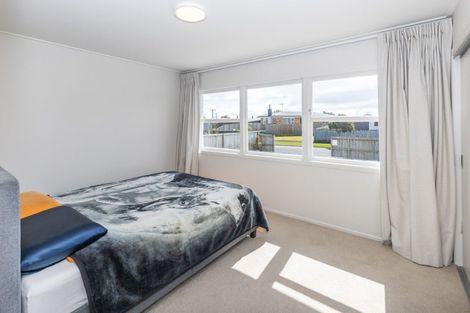 Photo of property in 2 Mears Road, St Andrews, Hamilton, 3200