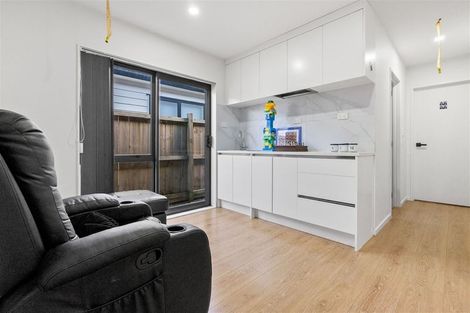 Photo of property in 13 Hard Beech Street, Takanini, 2110