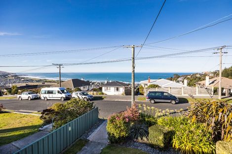 Photo of property in 154 Easther Crescent, Kew, Dunedin, 9012