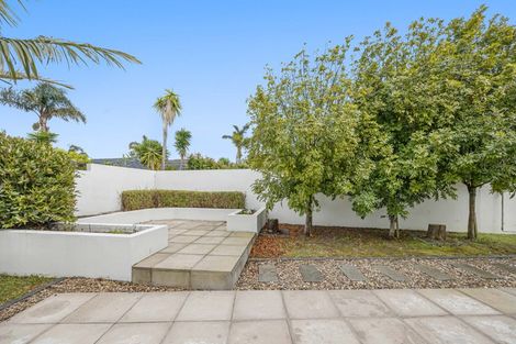 Photo of property in 15 Courtneys, West Harbour, Auckland, 0618