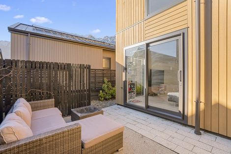 Photo of property in 40 Mulholland Drive, Jacks Point, 9371