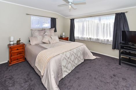 Photo of property in 148 Carnoustie Drive, Wattle Downs, Auckland, 2103