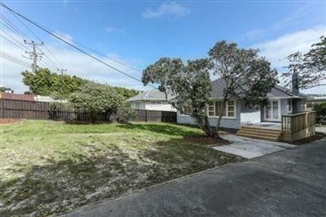 Photo of property in 4020 Great North Road, Glen Eden, Auckland, 0602