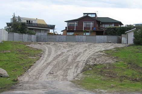 Photo of property in 28 Day Dawn Crescent, Omaha, Warkworth, 0986