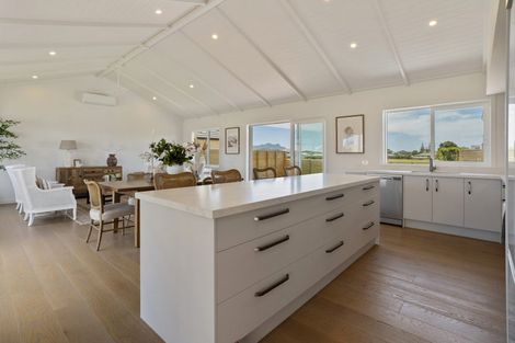 Photo of property in 156 Kupe Drive, Whitianga, 3510