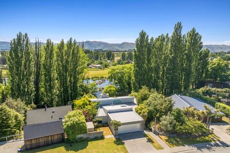 Photo of property in 62 Lagoon Avenue, Albert Town, Wanaka, 9305
