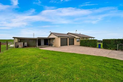 Photo of property in 902 Ararata Road, Ararata, Hawera, 4674