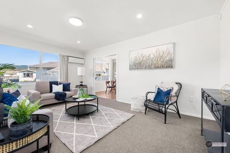 Photo of property in 16 Seattle Grove, Totara Park, Upper Hutt, 5018