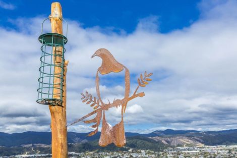 Photo of property in 23 Percy Kinsman Crescent, Riverstone Terraces, Upper Hutt, 5018