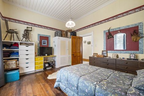 Photo of property in 18 Mills Street, Eltham, 4322