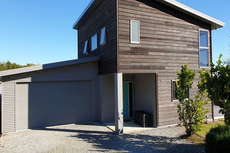 Photo of property in 36 Nyhane Drive, Ligar Bay, Takaka, 7183