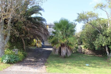 Photo of property in 15 Catalina Crescent, Forrest Hill, Auckland, 0620