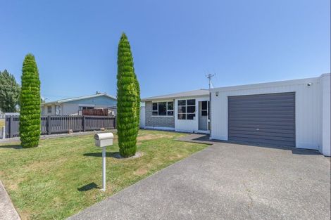 Photo of property in 3 Guildford Street, Levin, 5510