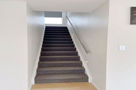 Photo of property in 98 Cardiff Road, Pakuranga, Auckland, 2010