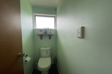 Photo of property in 8 Pahi Place, West Harbour, Auckland, 0618