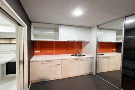 Photo of property in 35 Widmore Drive, Massey, Auckland, 0614